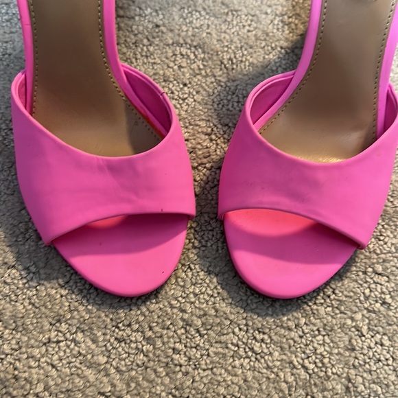 Cute neon pink mules - Steve Madden - Picture 2 of 7